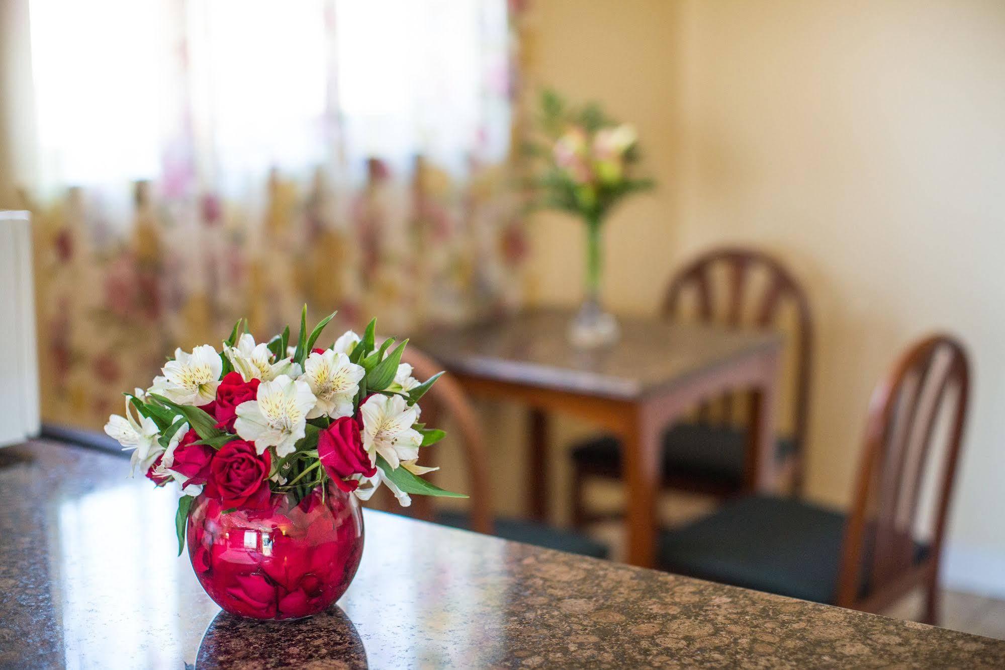 Beachwalker Inn & Suites Pismo Beach Buitenkant foto