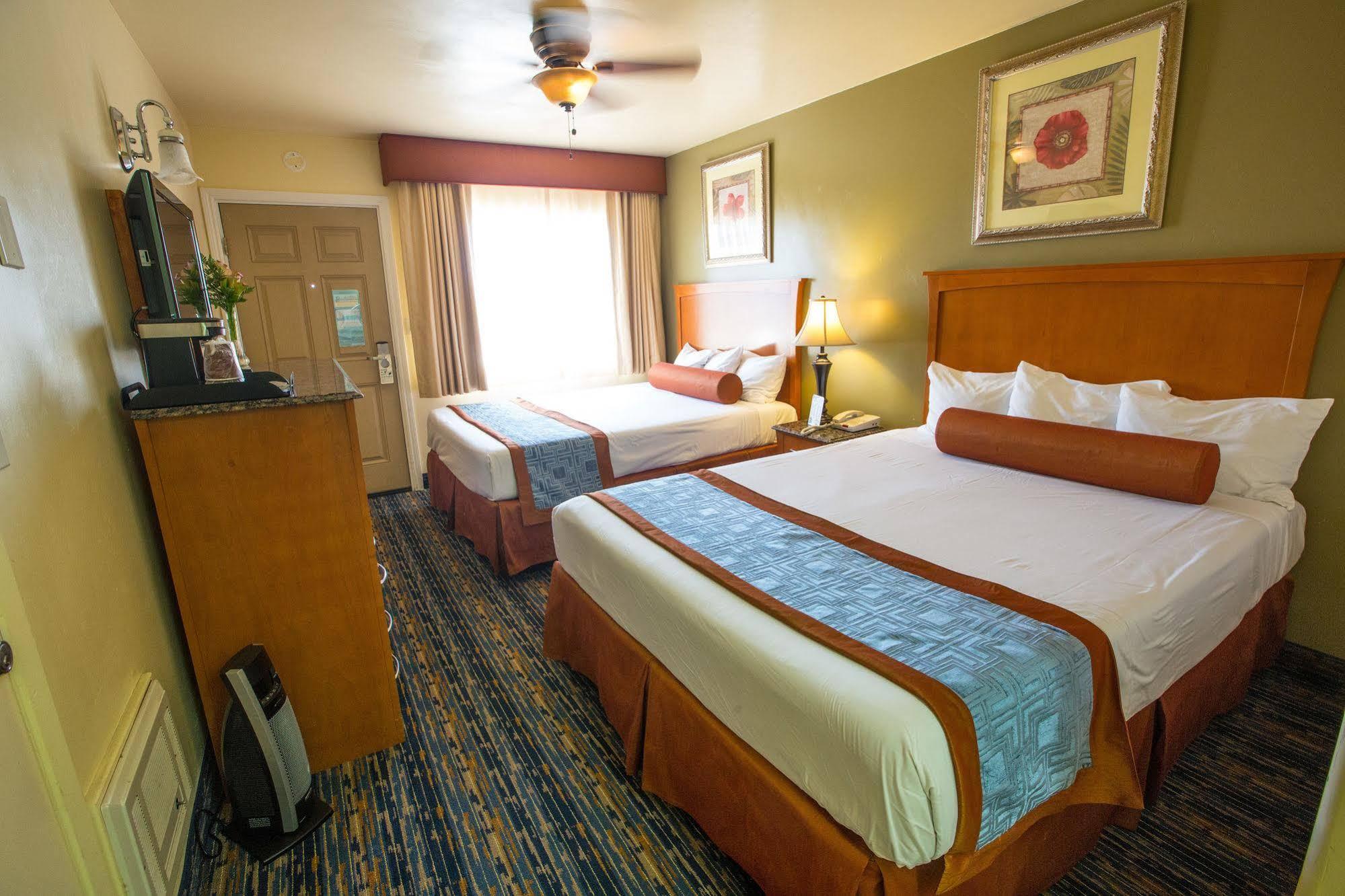 Beachwalker Inn & Suites Pismo Beach Buitenkant foto