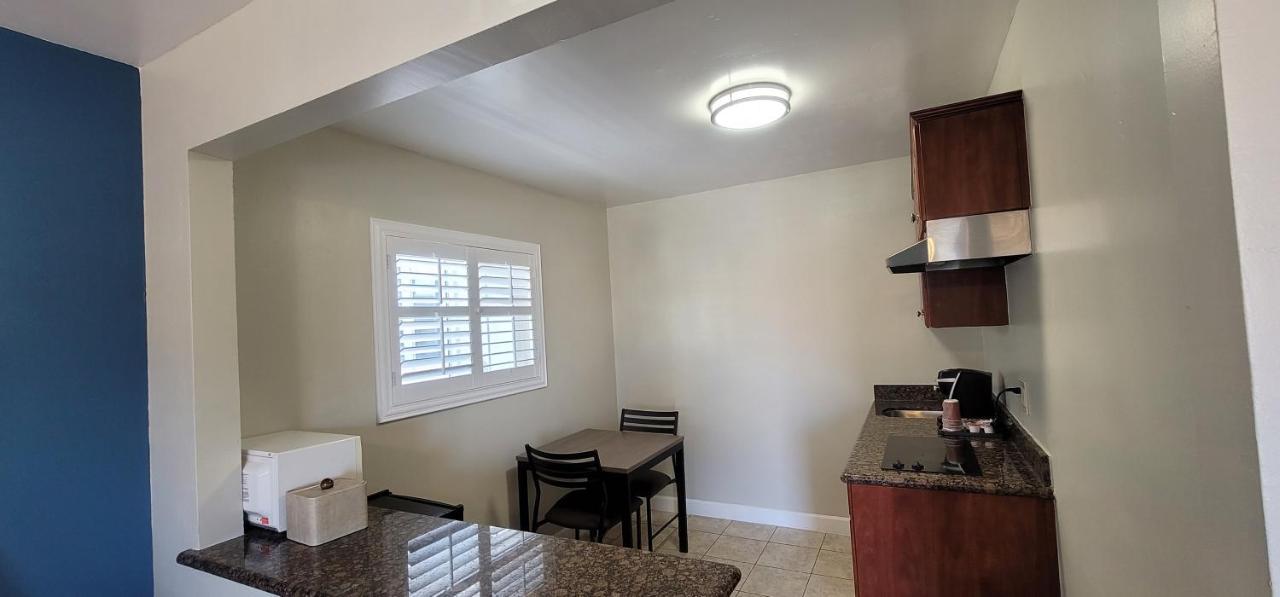 Beachwalker Inn & Suites Pismo Beach Buitenkant foto