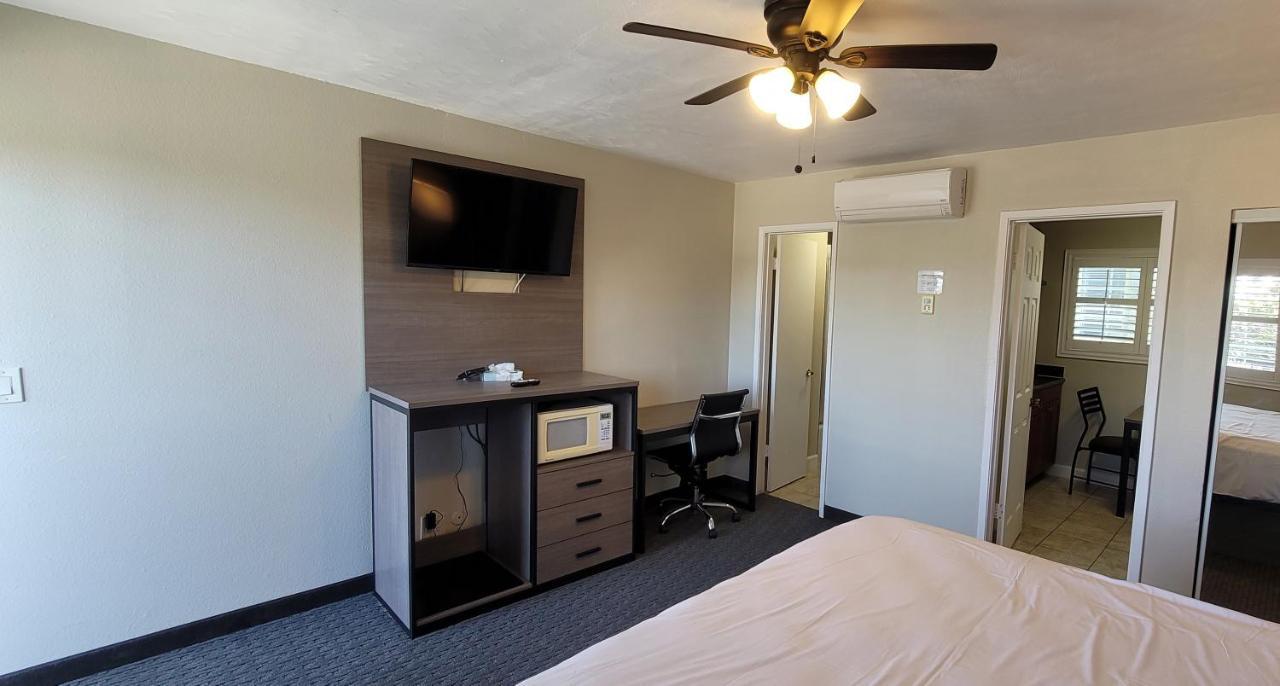 Beachwalker Inn & Suites Pismo Beach Buitenkant foto